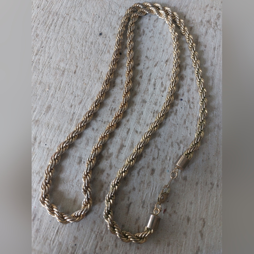 Twisted Rope Style Goldtone Necklace 30"